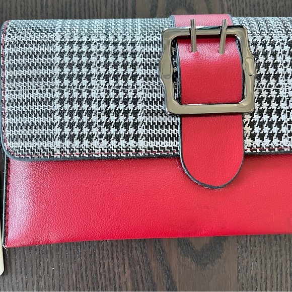 New! Cherie Bliss Red Plaid Leather Detachable  Strap Clutch Purse - Picture 4 of 11